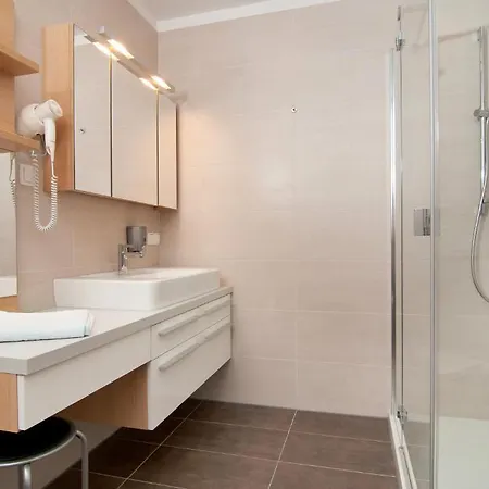 Erlebnis-hotel-appartements 4*